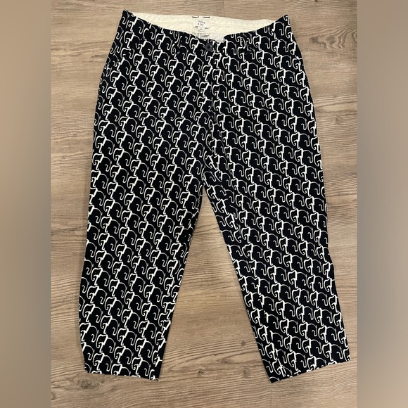 Stylish Navy and White elephant Patterned Women’s Pants - Picture 3 of 3